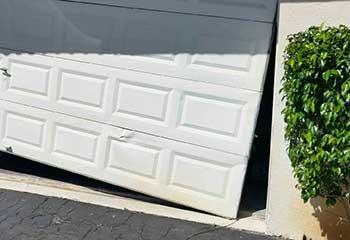 Garage Door Off Track | Mettawa